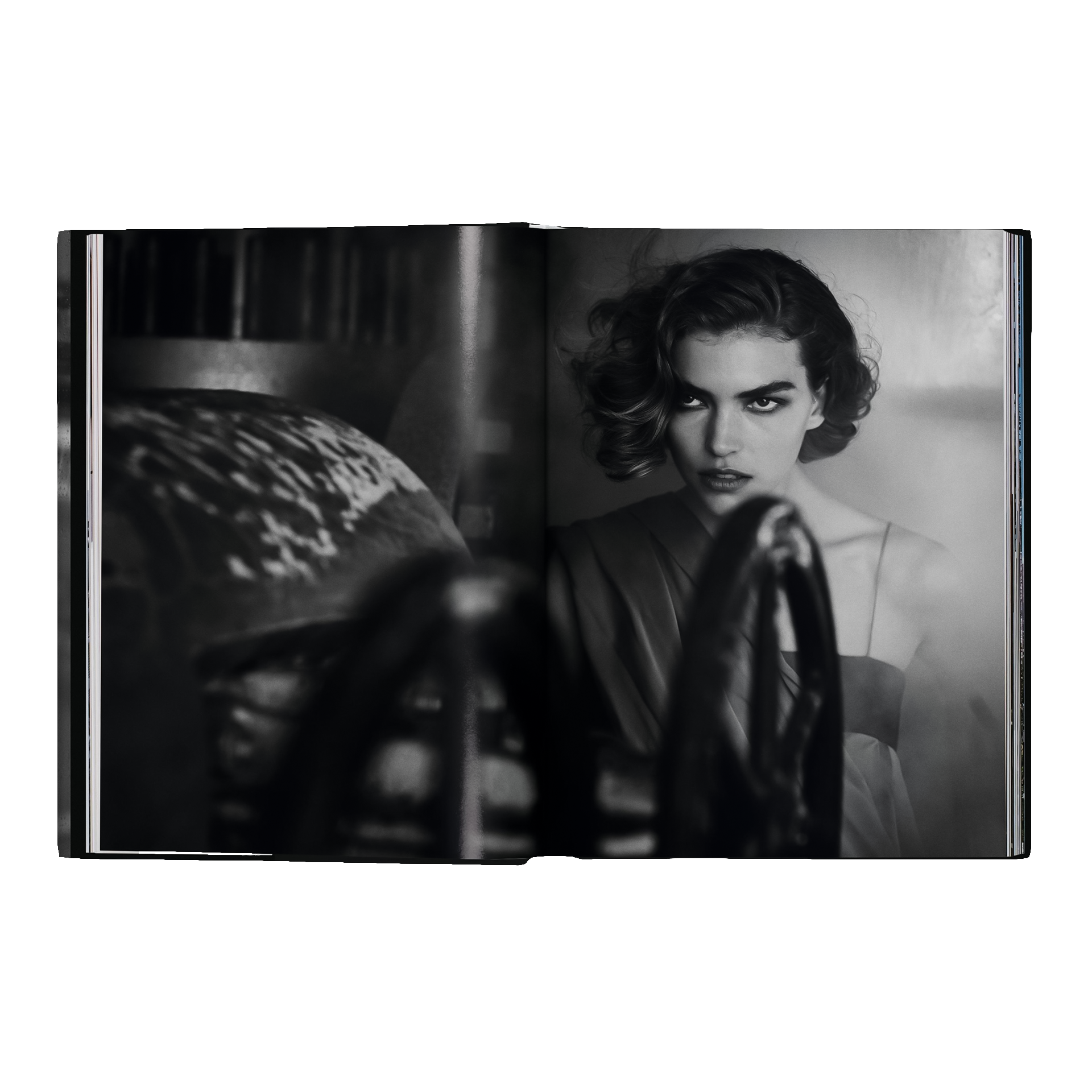 Coffee Table Book Peter Lindbergh. On Fashion Photography, schwarzweiss, porträt, frau, kohle, kamera