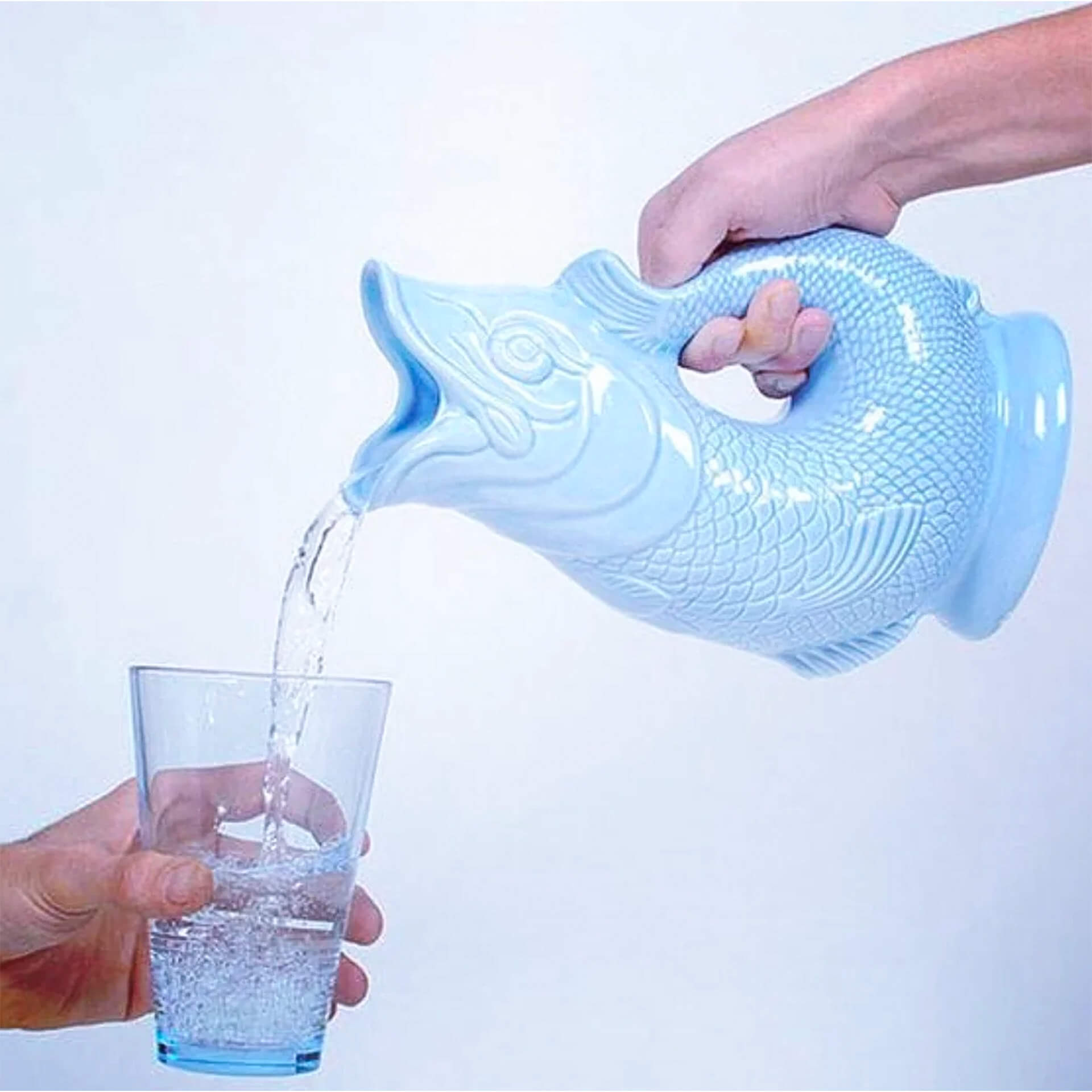 Jug pale blue XL 1,20 l, fischform, wasserkaraffe, wasserspender, karaffe, transparent