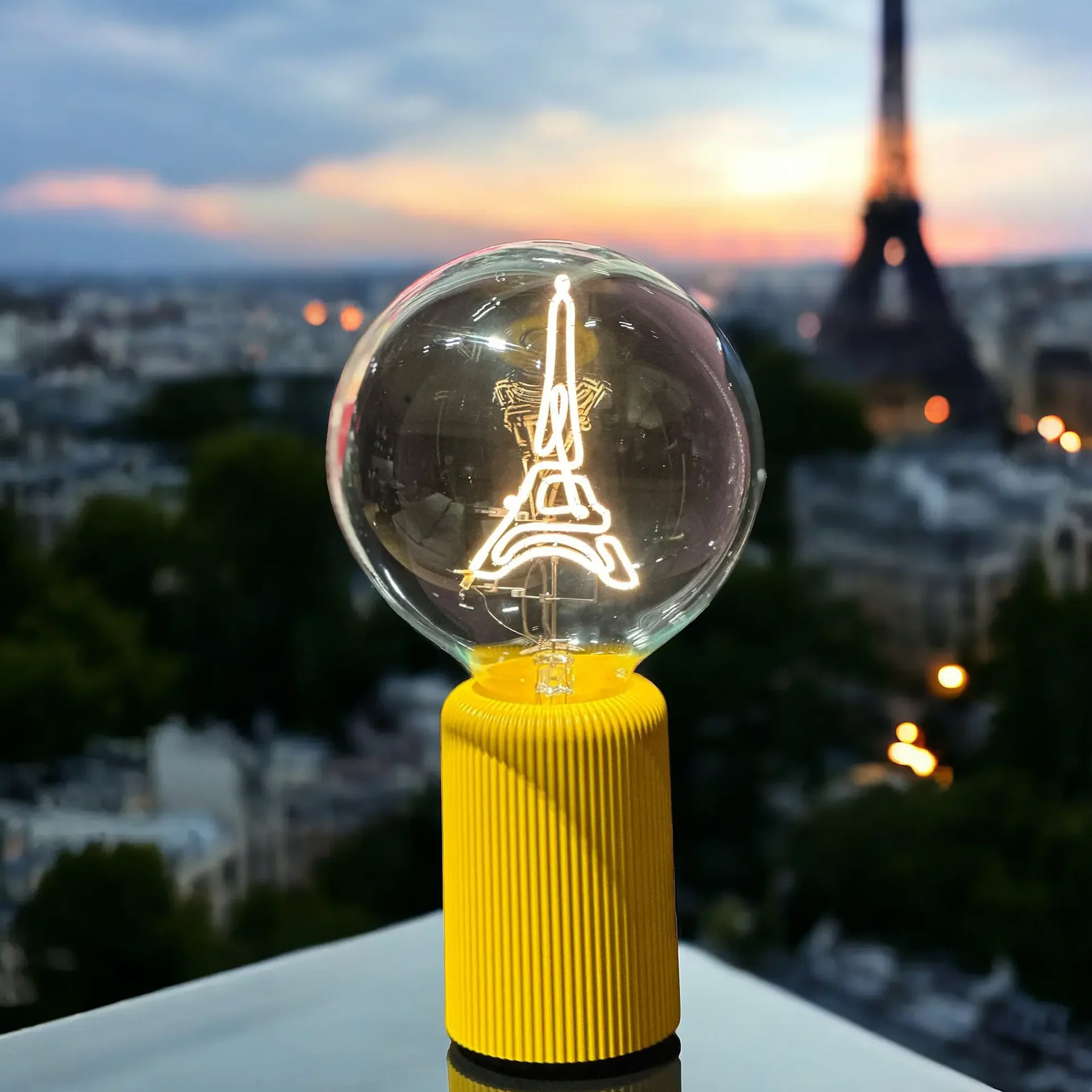 MITB LED Dekobirne Eifelturm