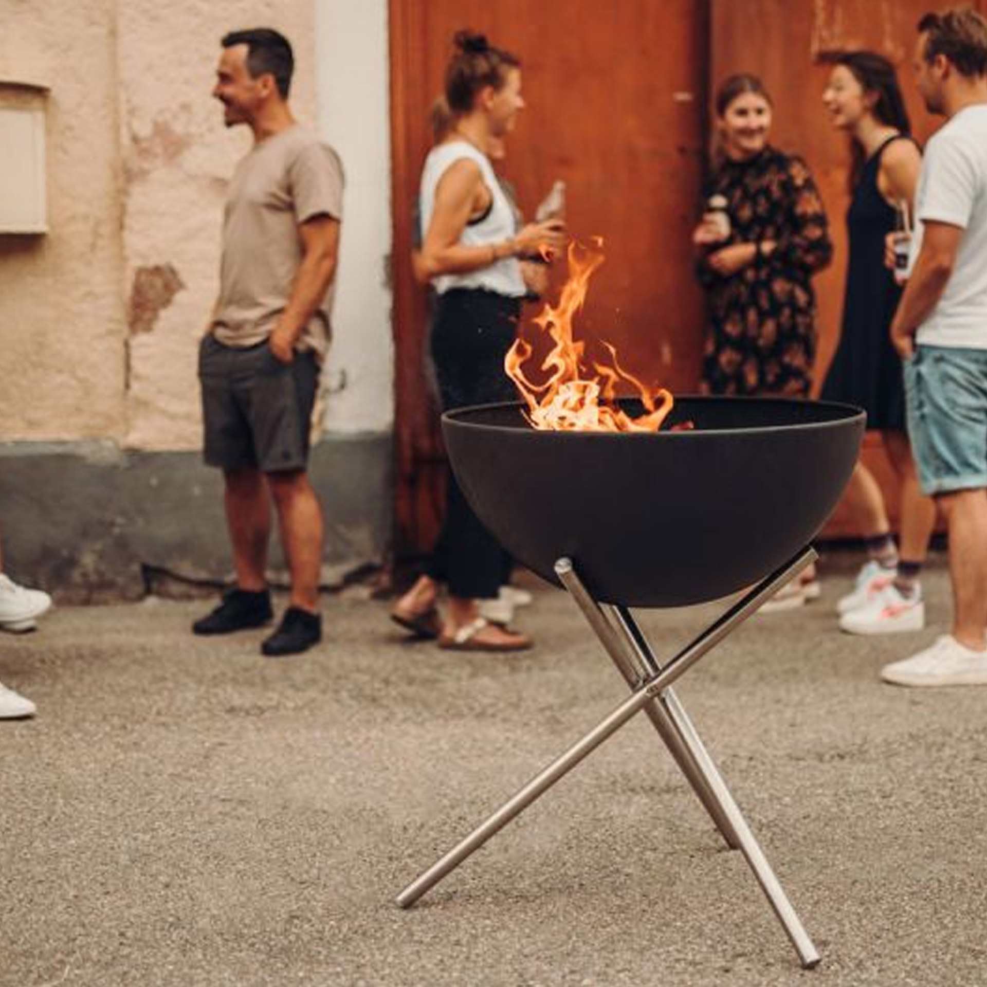 Fire Bowl 70 with tripod, Feuerstelle, Feuerkorb, Grillkugel, Outdoor, Gartenparty