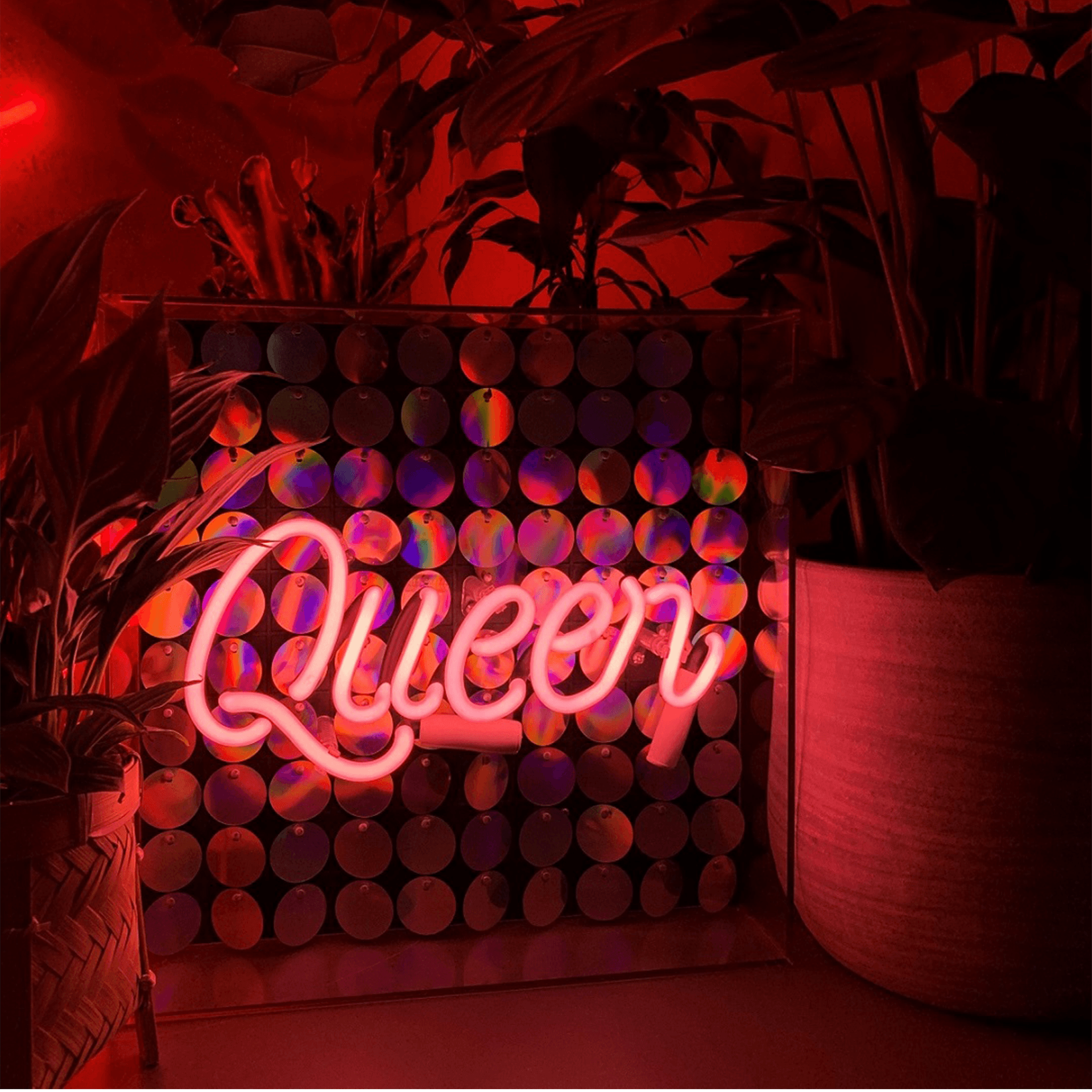 Locomocean Neonschild Queen mit Pailletten