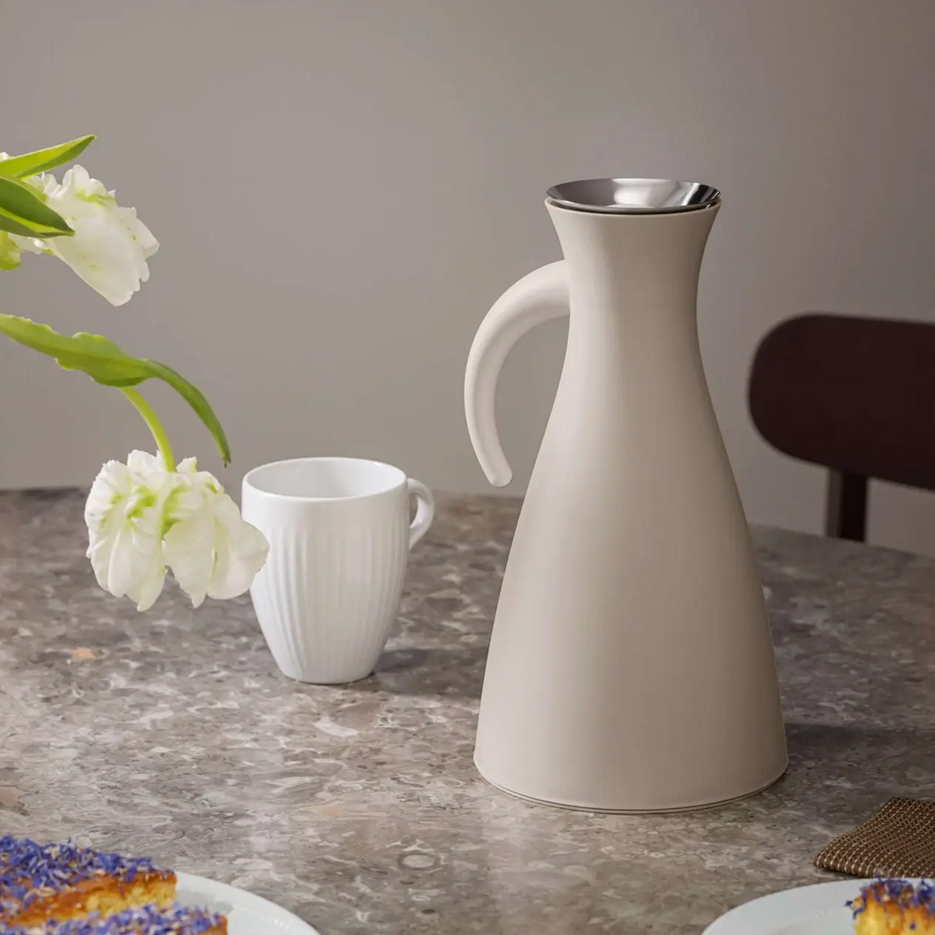 Vacuum Jug Sand 1.00 l, Karaffe, Porzellan, Beige, Großes Gefäß, Tischdeko