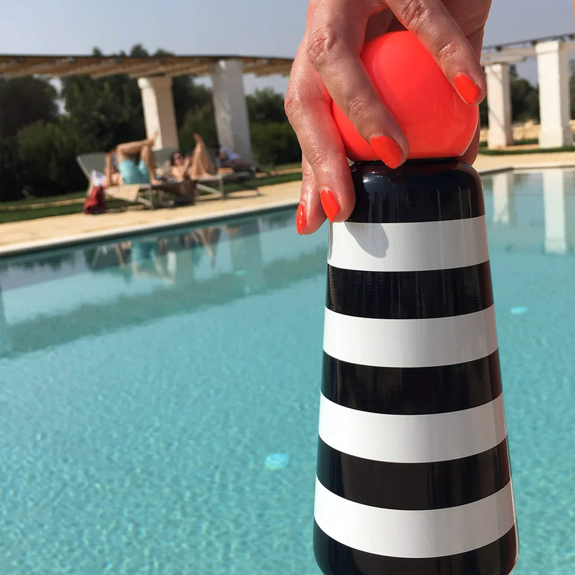 Lund Design House Skittle Trinkflasche stripes & coral