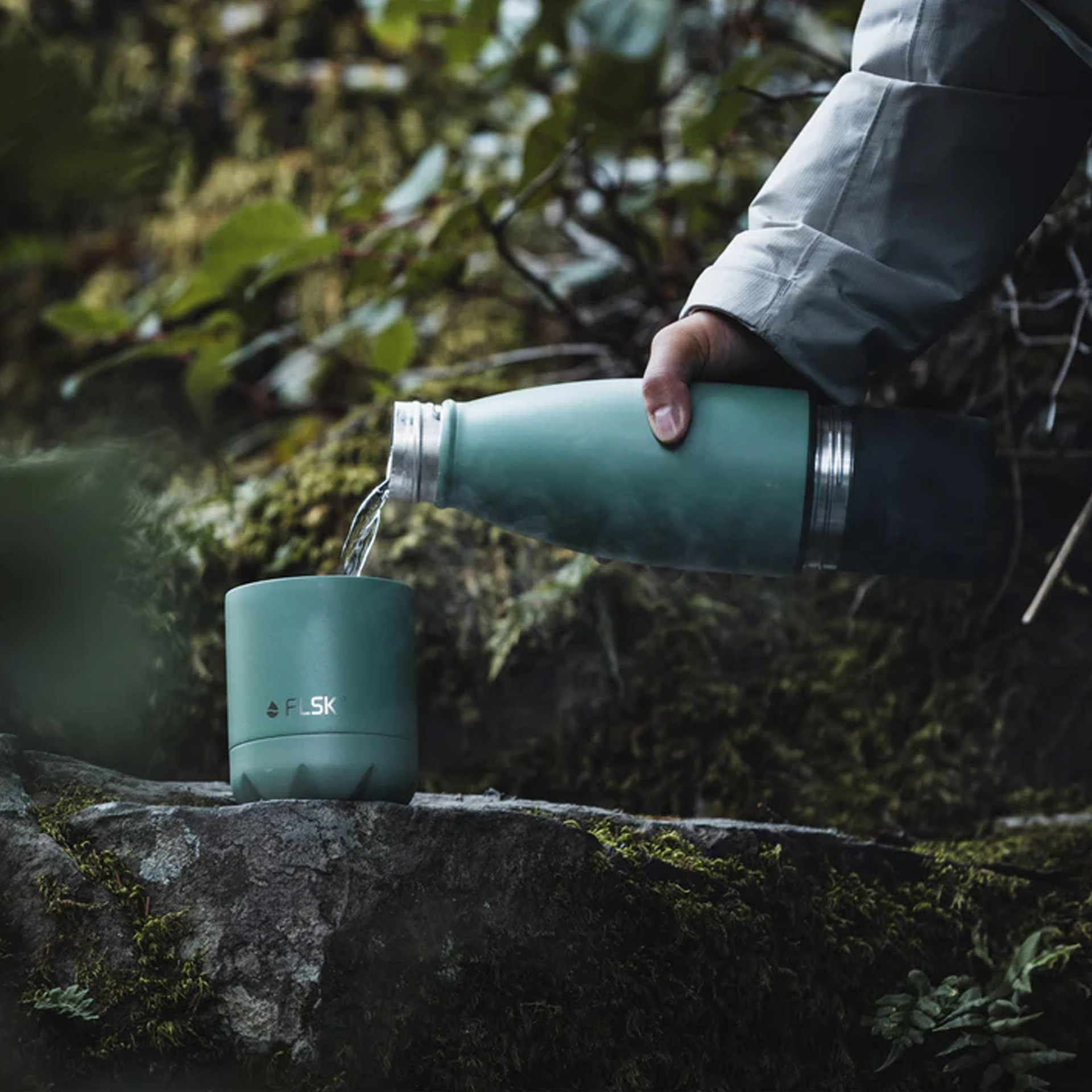 FLSK Trinkflache mit Becher Green 0.70 l