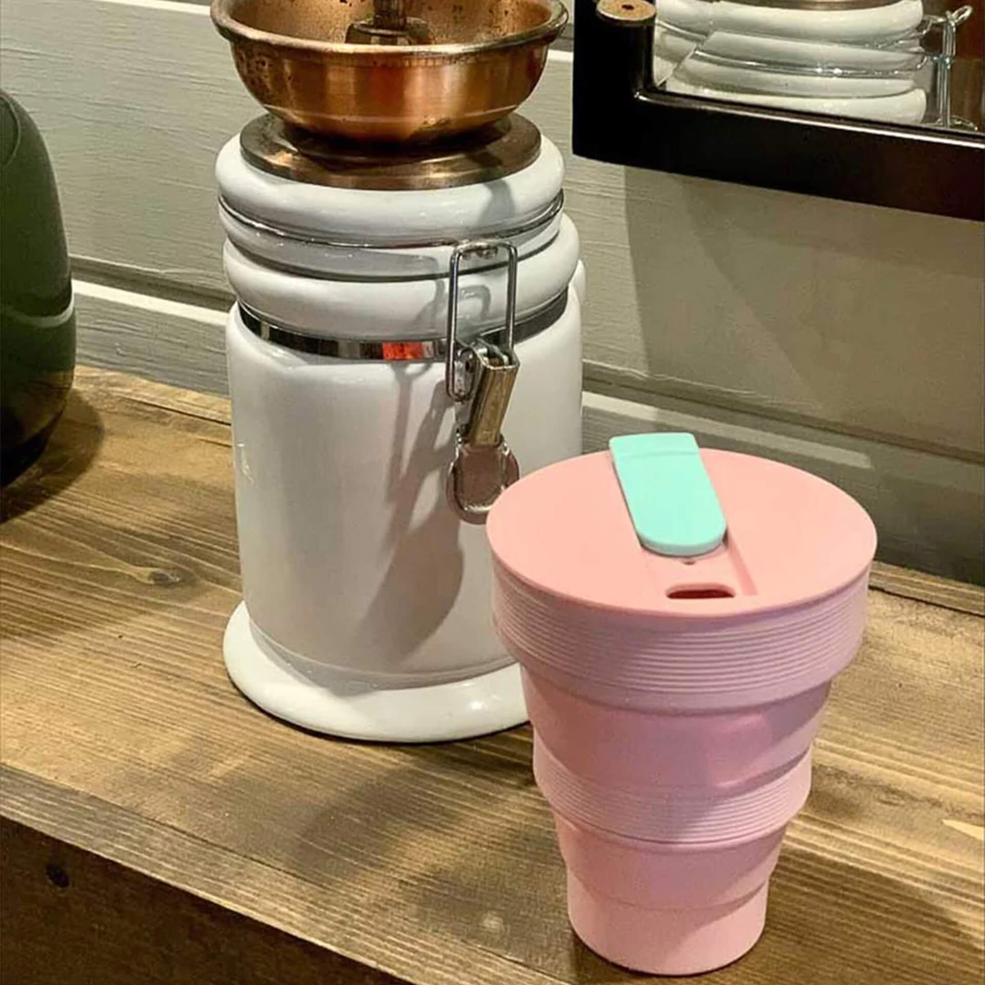 Lund Design House Collapsible Cup pink