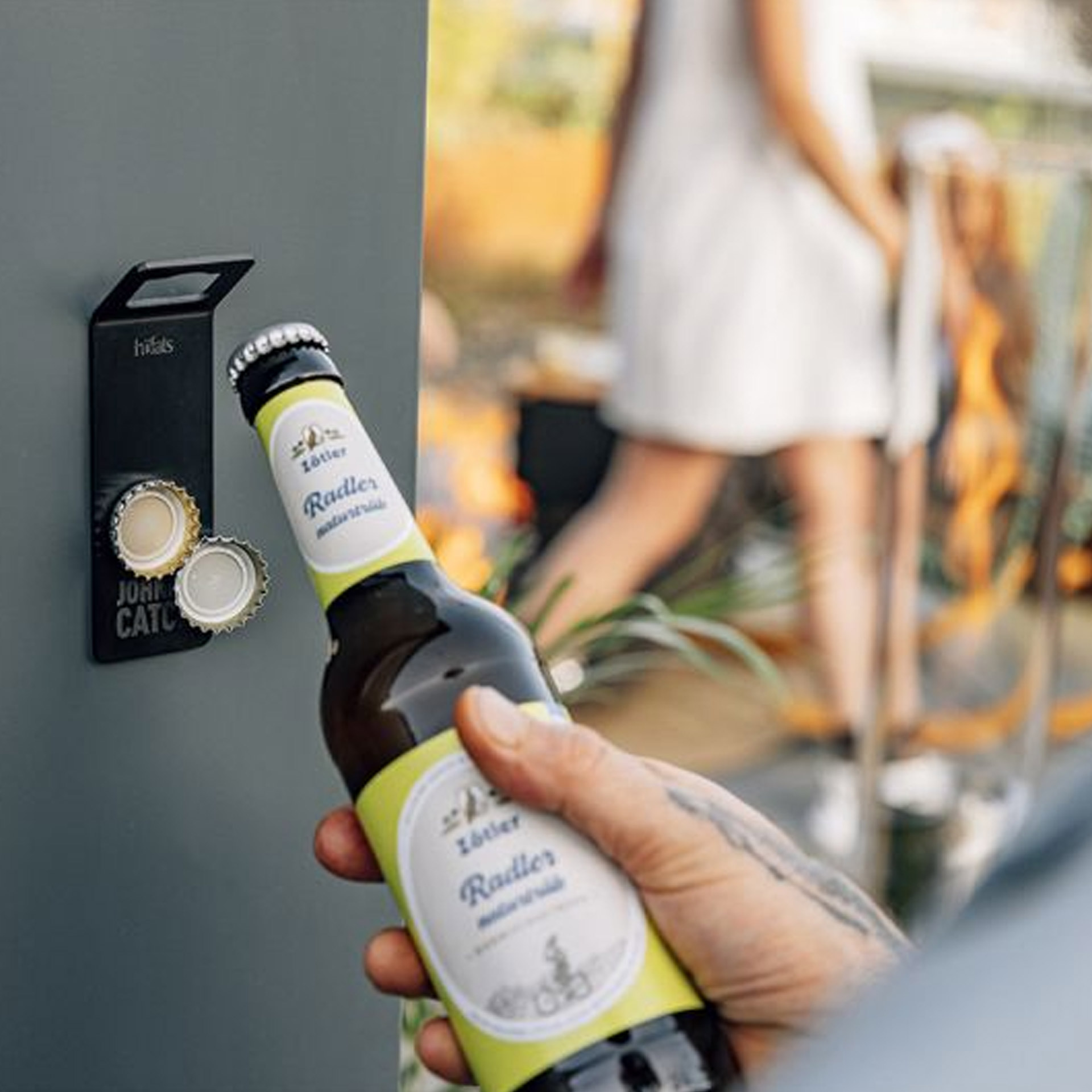 Magnet Bottle Opener Black, Bier, Flasche, Bierflasche, Kaltgetränk, Keller?