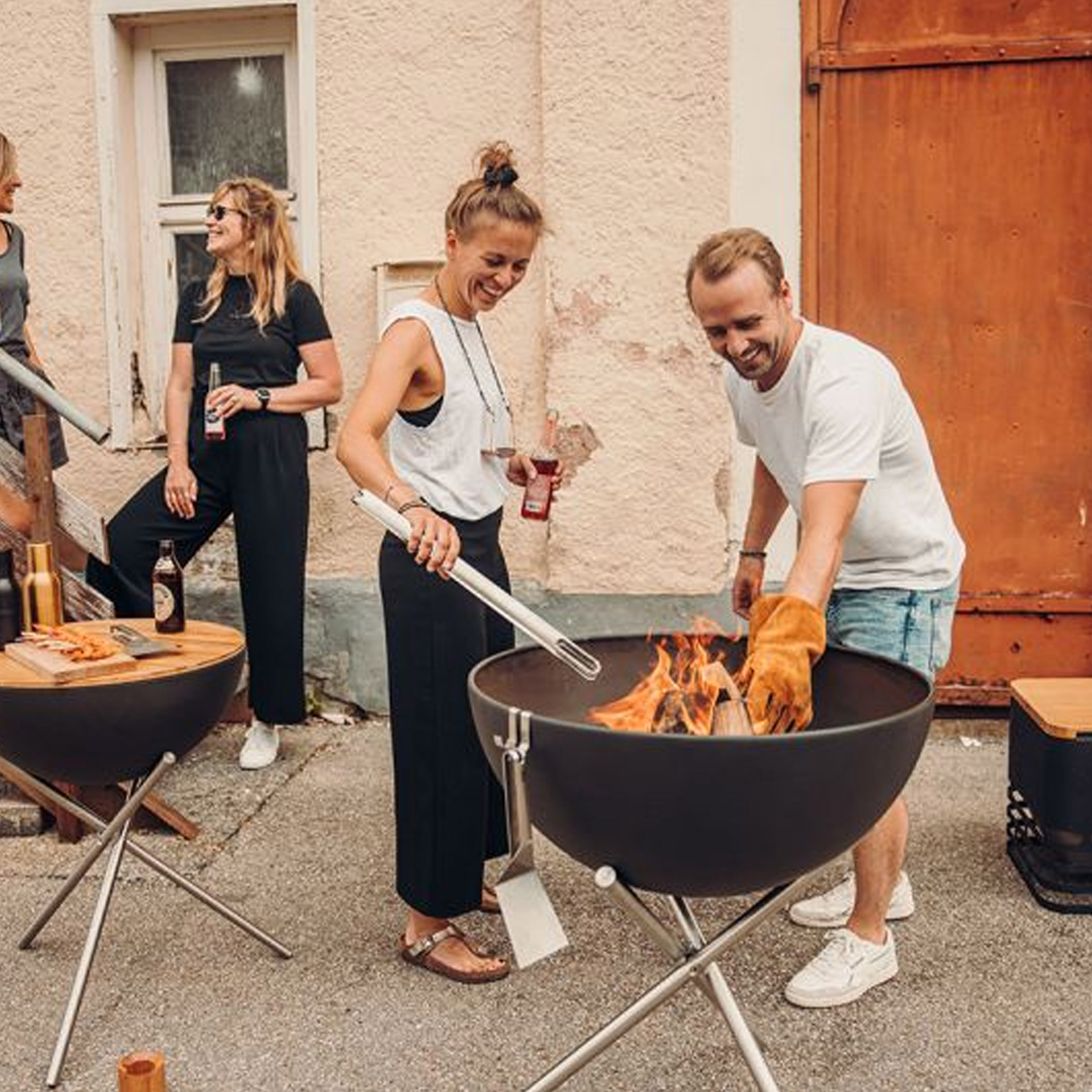 Fire Bowl 70 with tripod, Grill, Barbecue, Grillkessel, Holzkohle, Grillparty