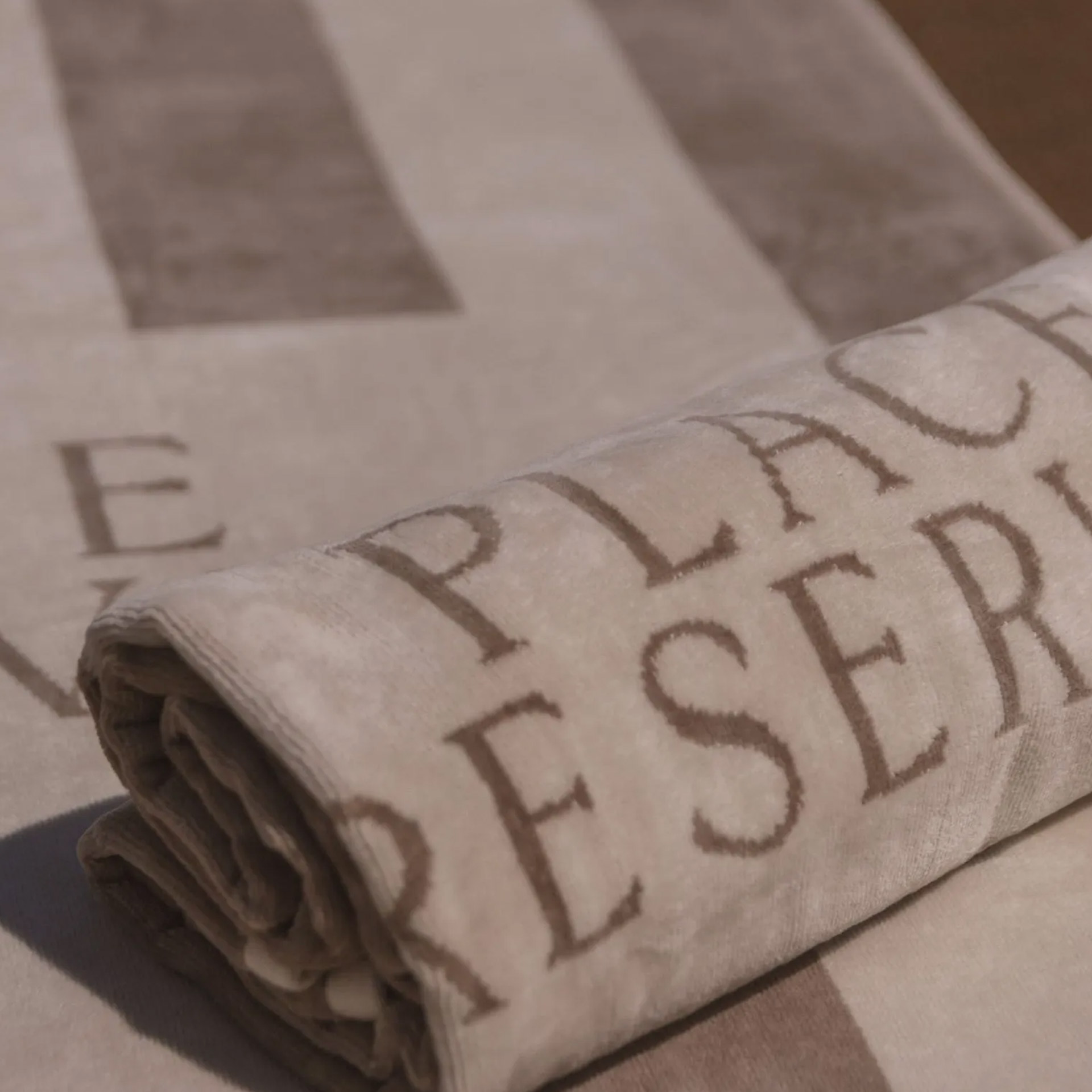 Place Reservee Strandhandtuch Petit CLASSIC Sand