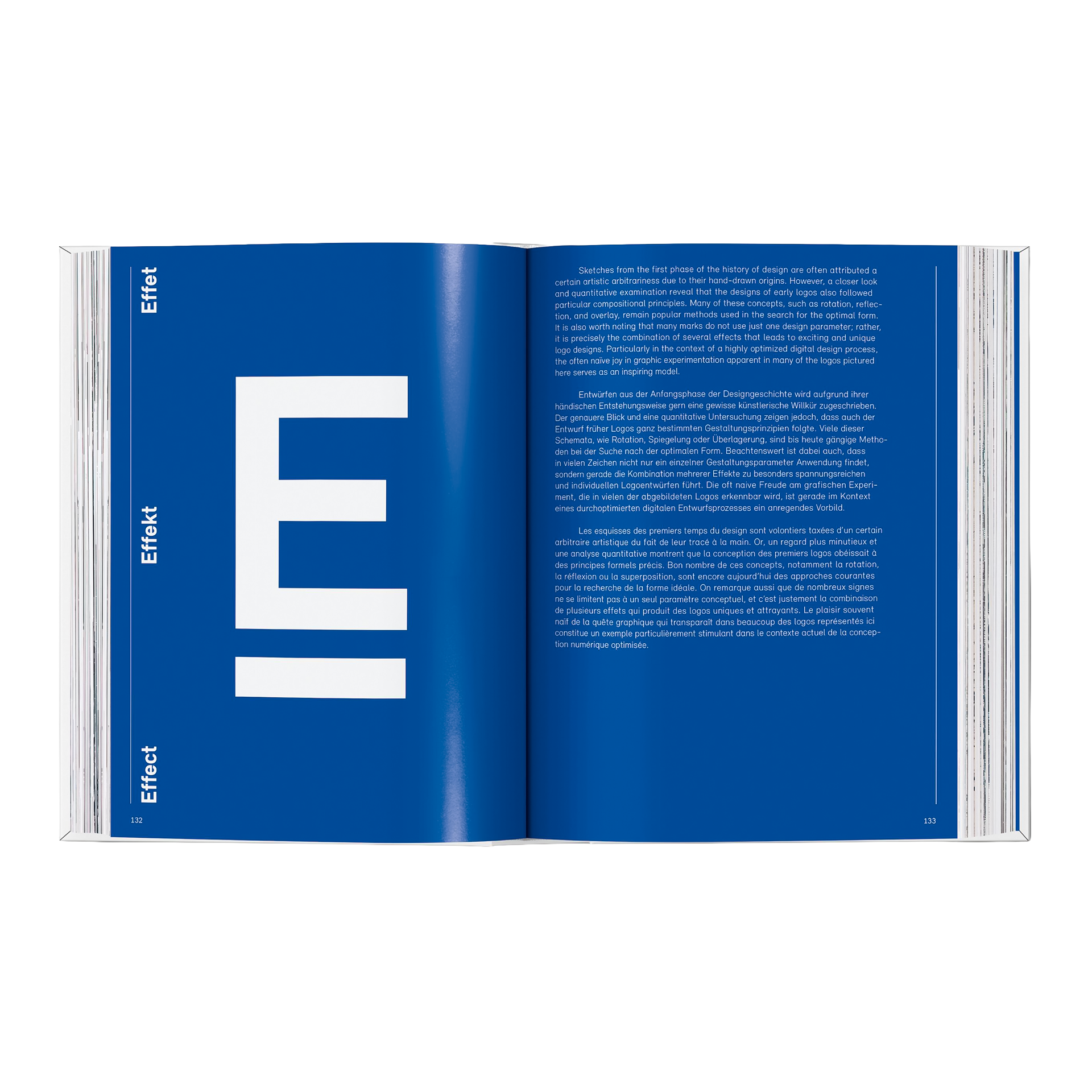 Coffee Table Book Logo Beginnings. Logo Modernism, layout, Magazin, blau, Zweiseitige Doppelseite, Typografie