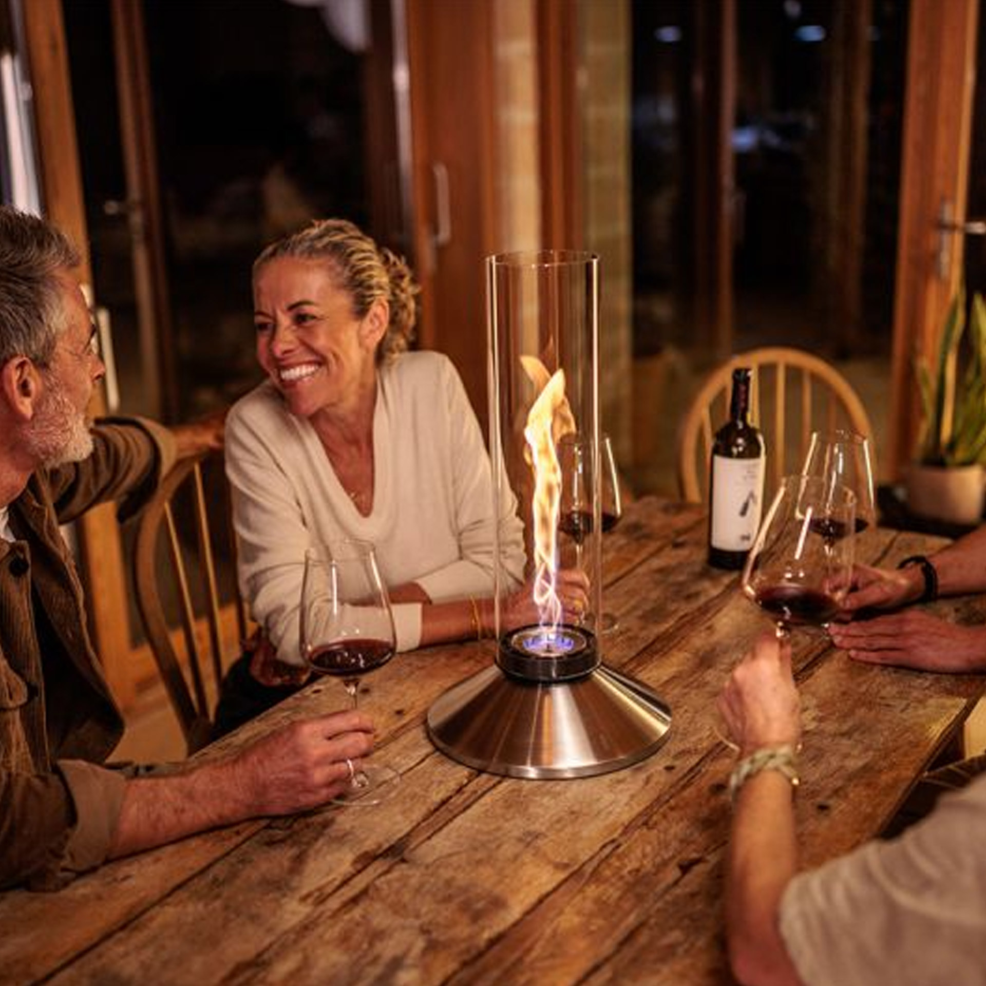 Tabletop Fireplace 1200 Silver, Wein, Weinabend, Flammenlampe, Tischlampe, Lounge