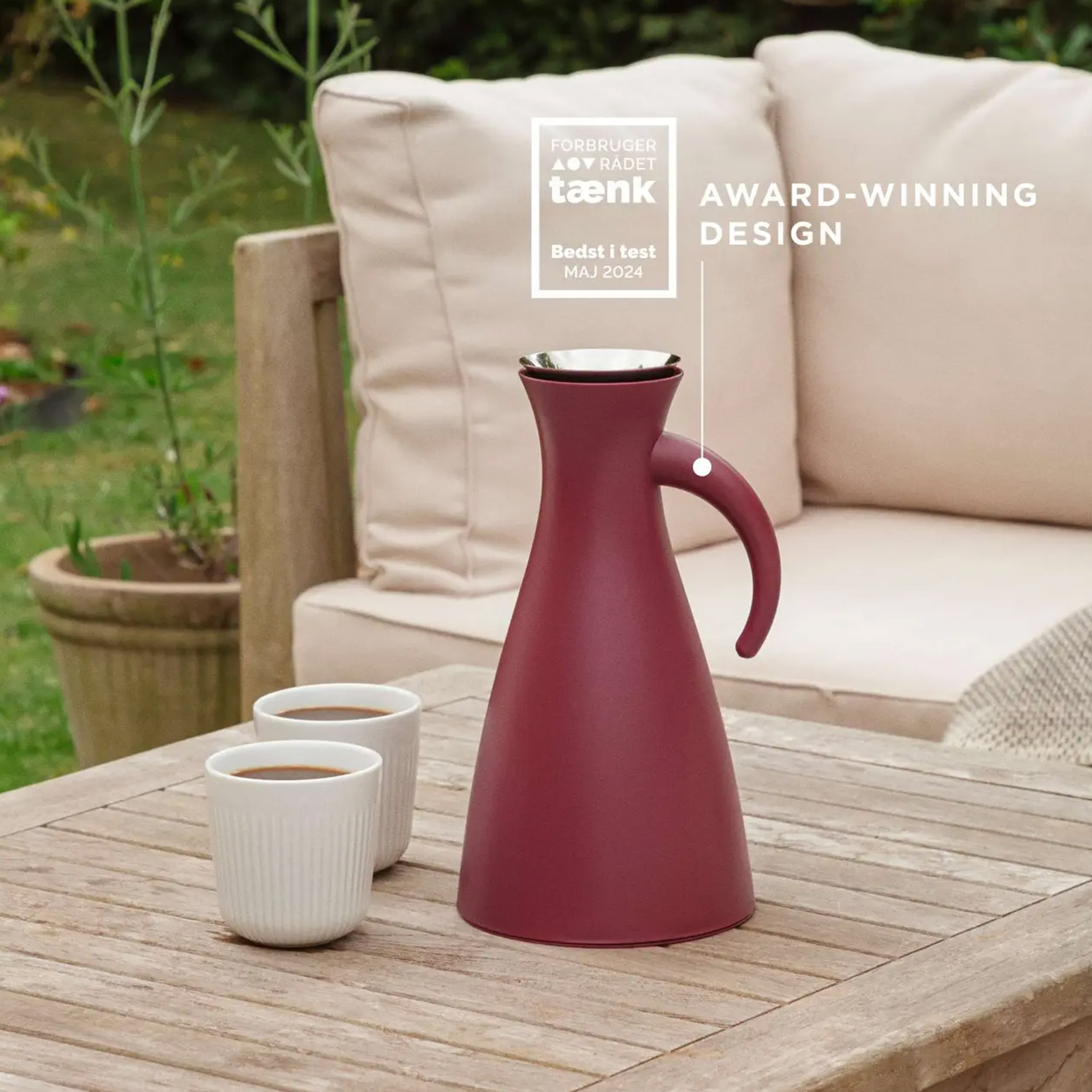 Vacuum Jug Ruby 1.00 l, Karaffe, Kaffeekanne, Tonfarberot, Gartenmöbel-Accessoire, Outdoor-Drinkware