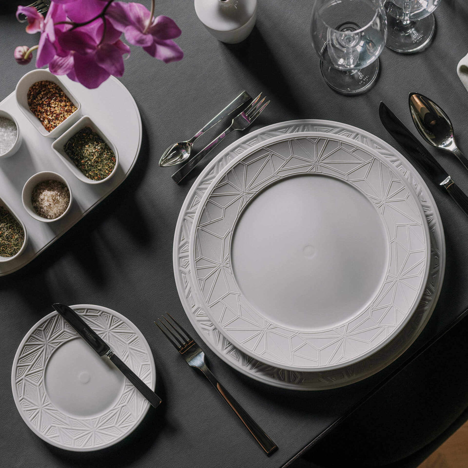 Meissen Vitruv Biskuit Speiseteller