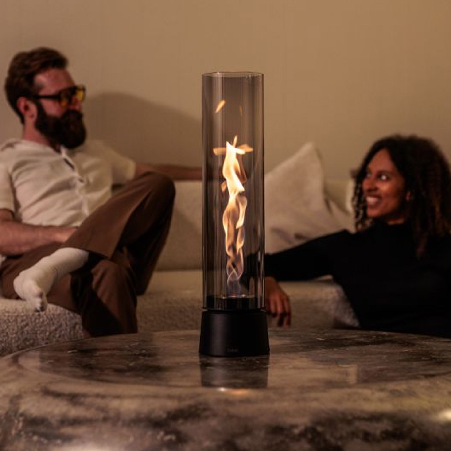 Tabletop Fireplace 1200 All Black, kerzenleuchte, flamme, vase, tisch, wohnzimmer