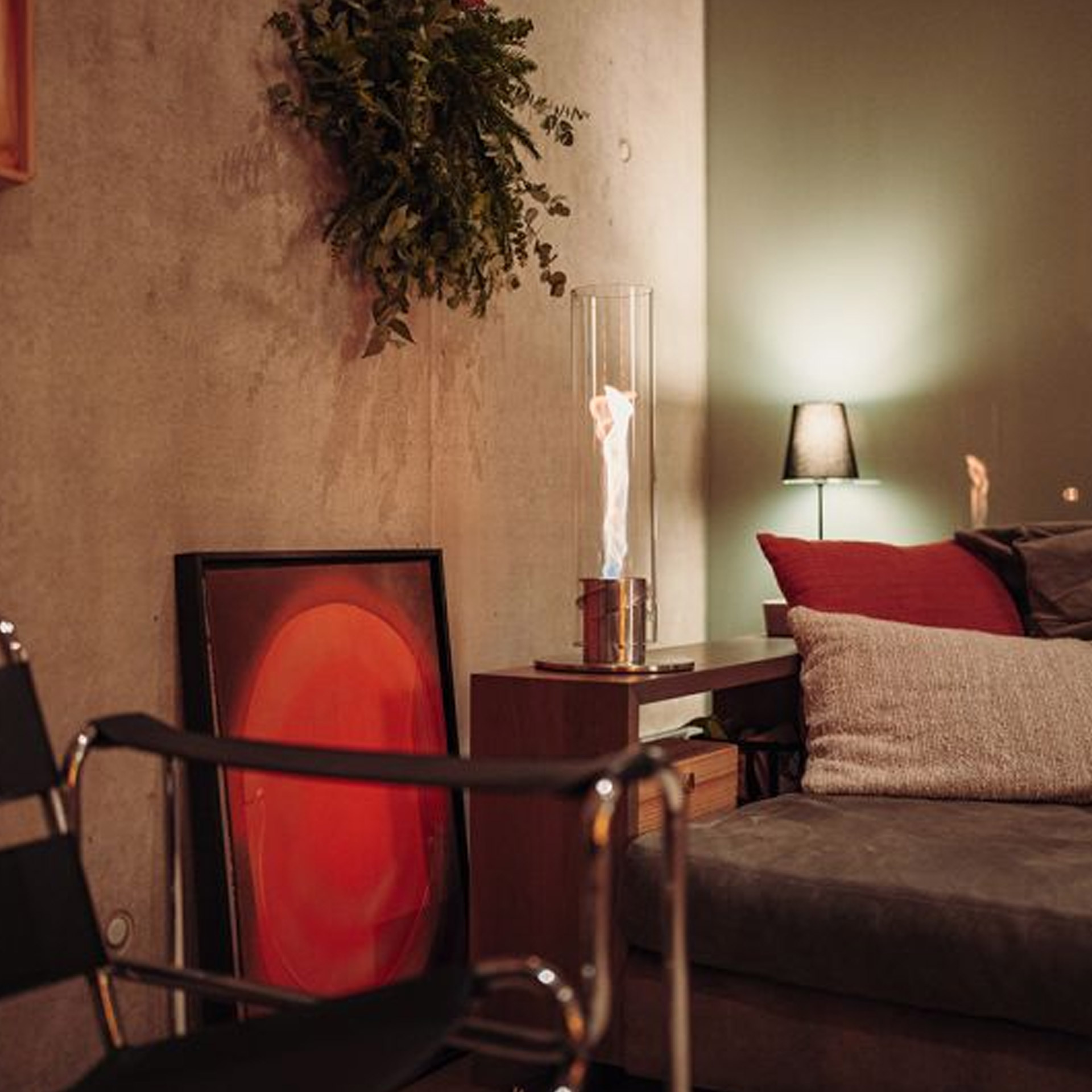 Tabletop Fireplace 1200 Silver, Wohnzimmer, Stehlampe, Lampe, Sofa, Dekoration