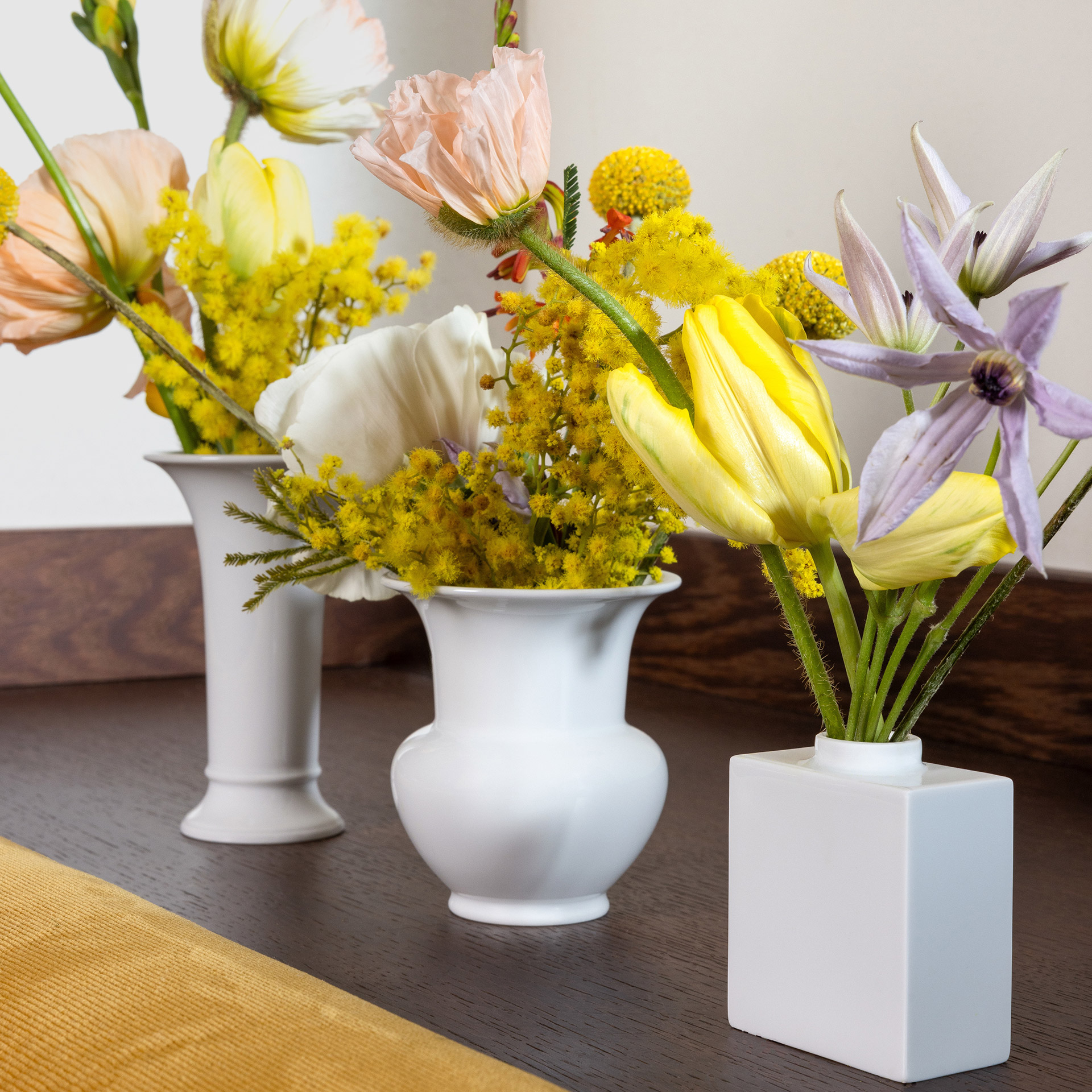 Mini Vase Set 3pcs., Blumenanordnung, Vasen-Set, Gelb, Pastellfarben, Vasenformen