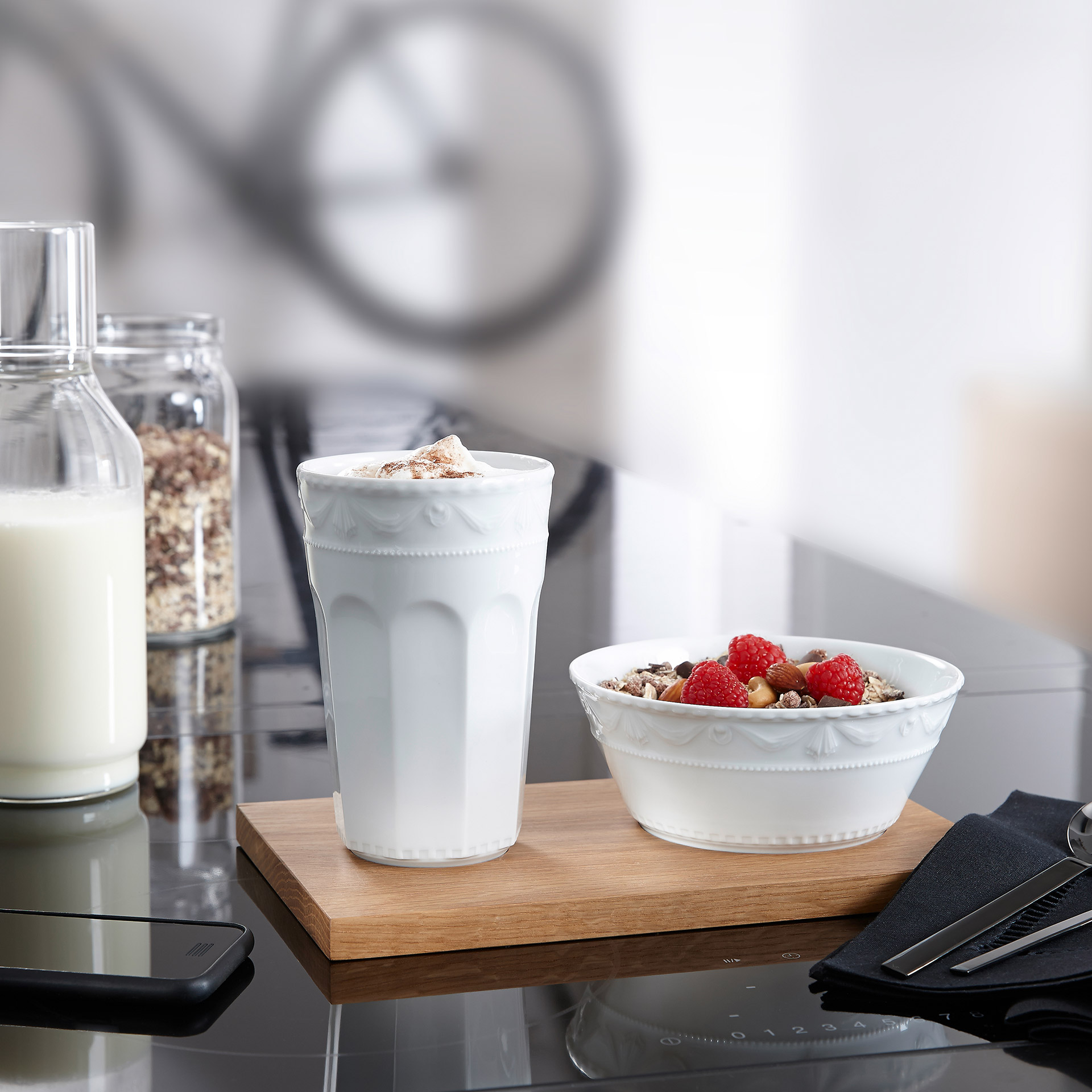 Bowl 0.45 l White, glas, milch, joghurt, schale, himbeeren
