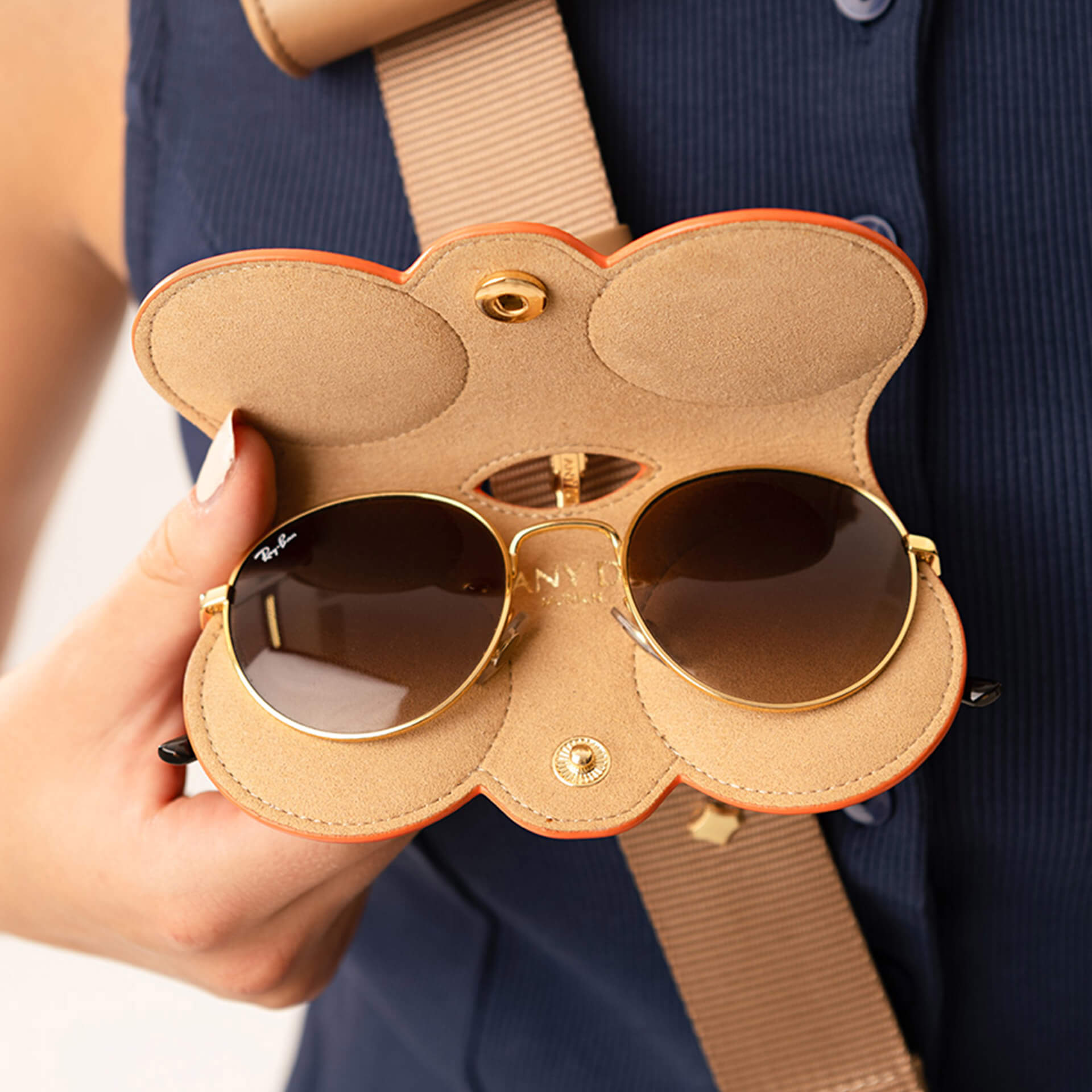 Any Di Munich Suncover Equestrian