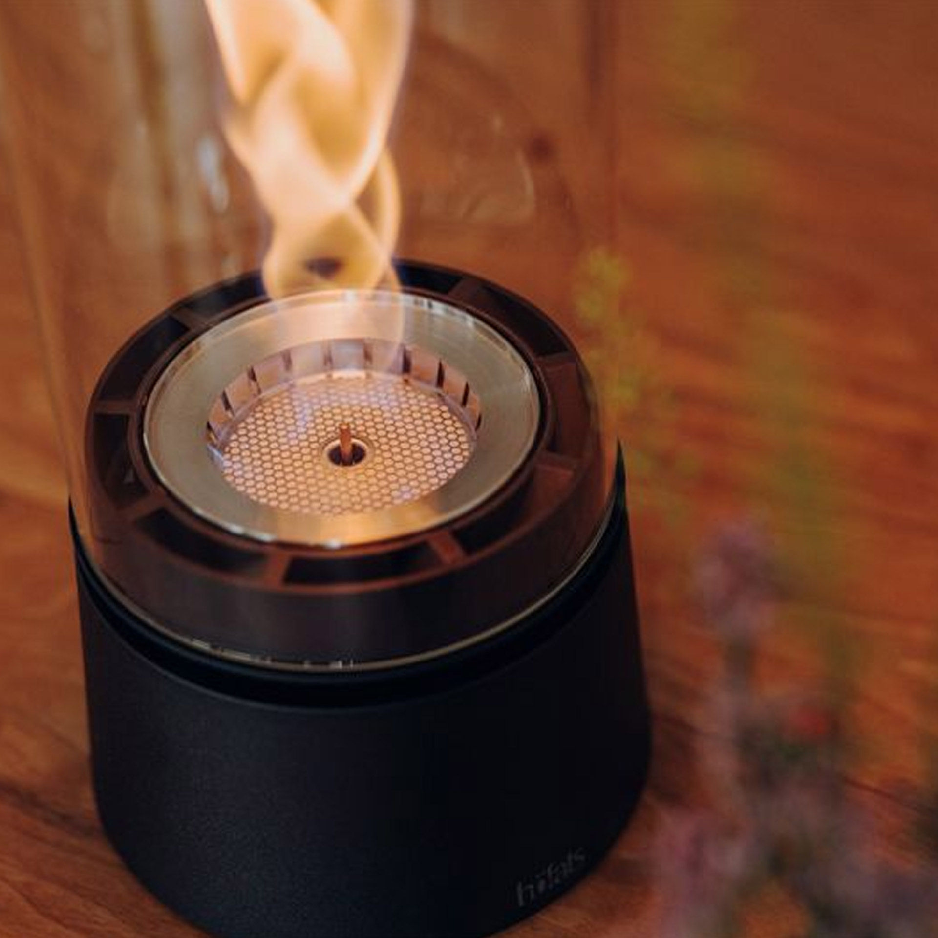 Tabletop Fireplace 1200 Matt Black, Gasfeuerzeug, Flammenbild, Rundes Feuerzeug, Kompakte Flamme, Elektronisches Feuerzeug