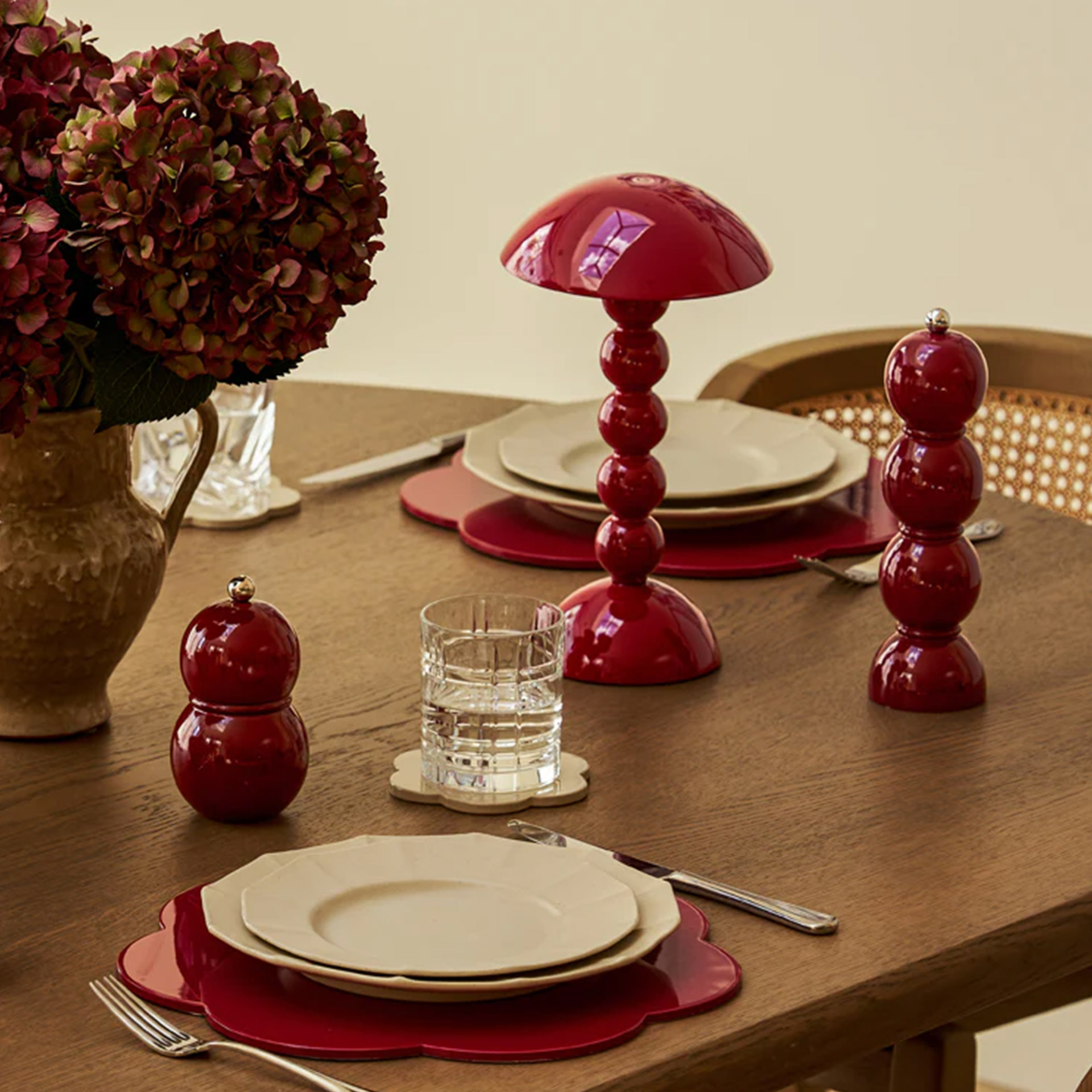 Addison Ross, Chubbie, Salt- Pepper Mill cherry 12 cm, Tischdeko, Vasen, Geschirr, Blumenarrangement, Tischdecke?