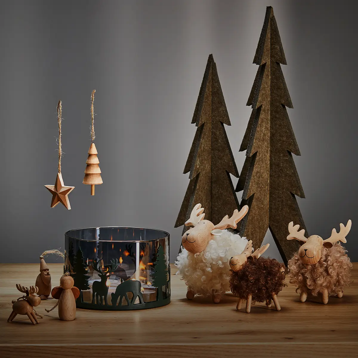 Weihnachtsdeko bei LIVOSY: Adventskränze, Kerzen, Baumschmuck & kleine Lieblingsstücke