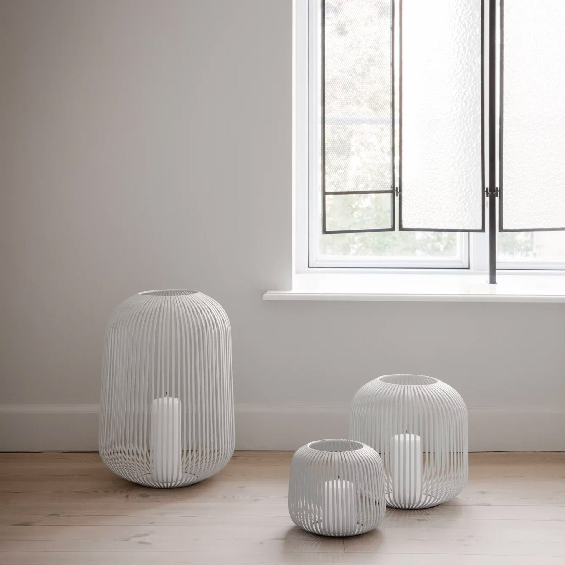 Lantern White XS
