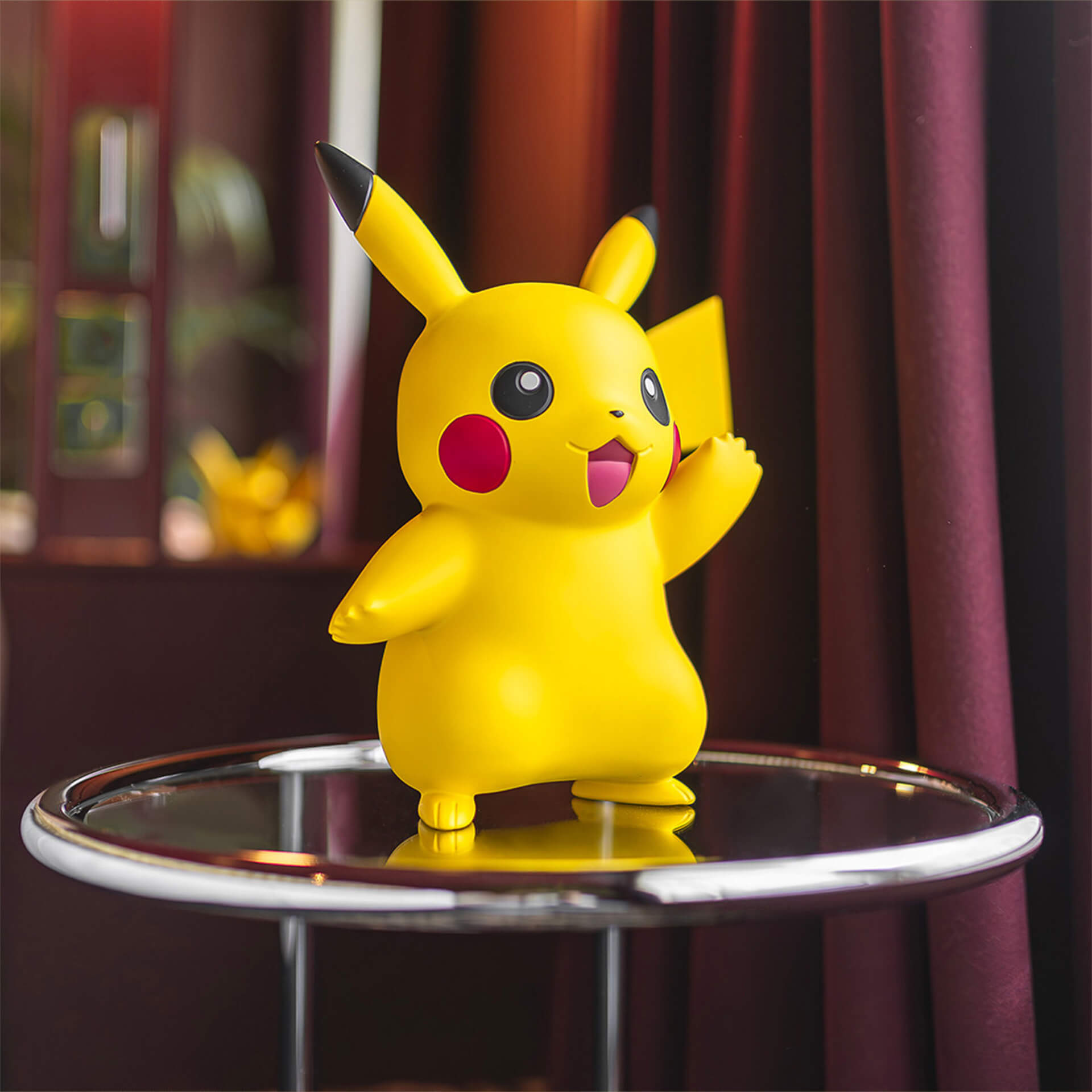 Pikachu 30 cm, Pokémon Figur,  Pikachu Statue, gelbe Figur, Plastikspielzeug, niedlicher Charakter