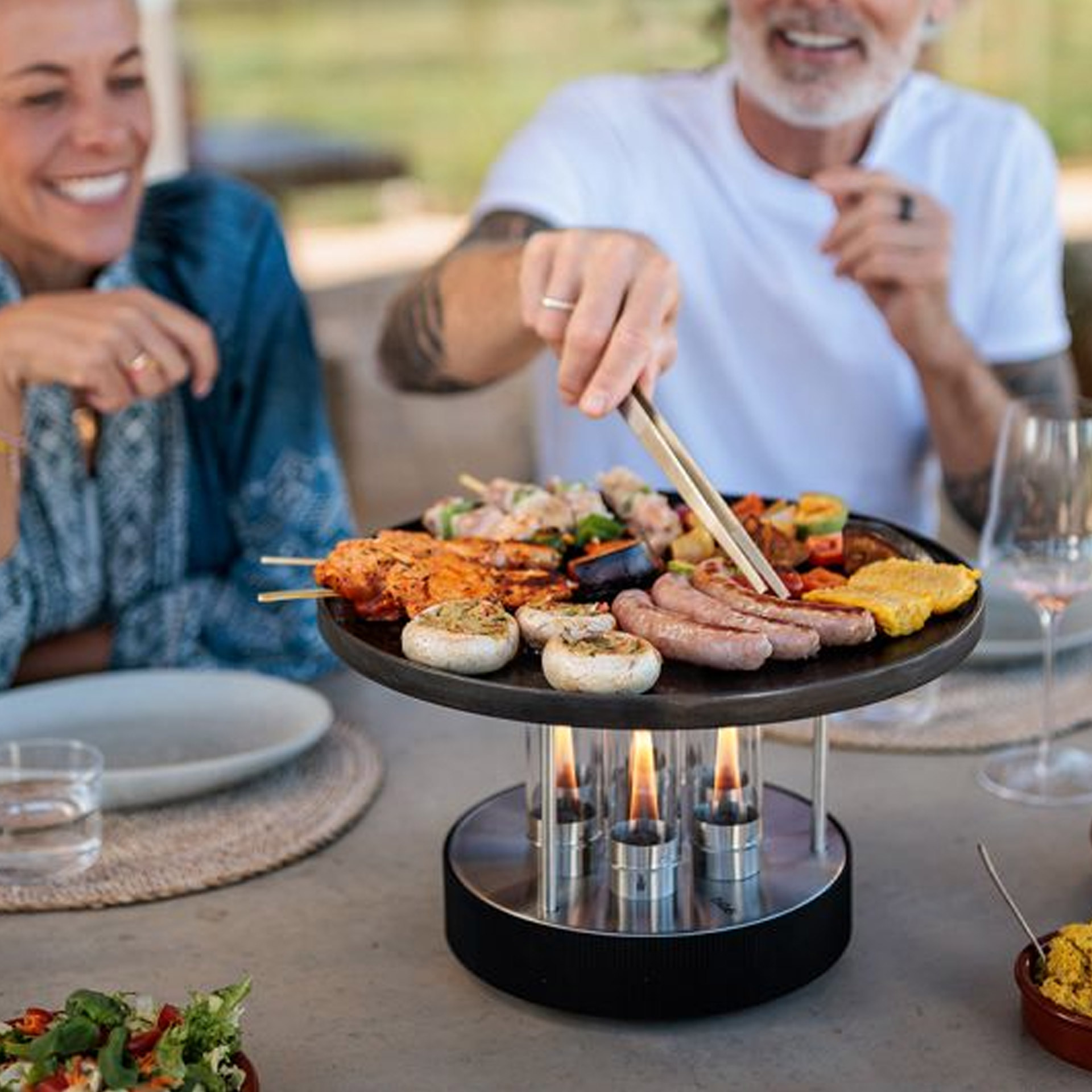 Tabletop Grill 35, Grillplatte, Feuerpfanne, Skewers, Gemüse, Fleisch