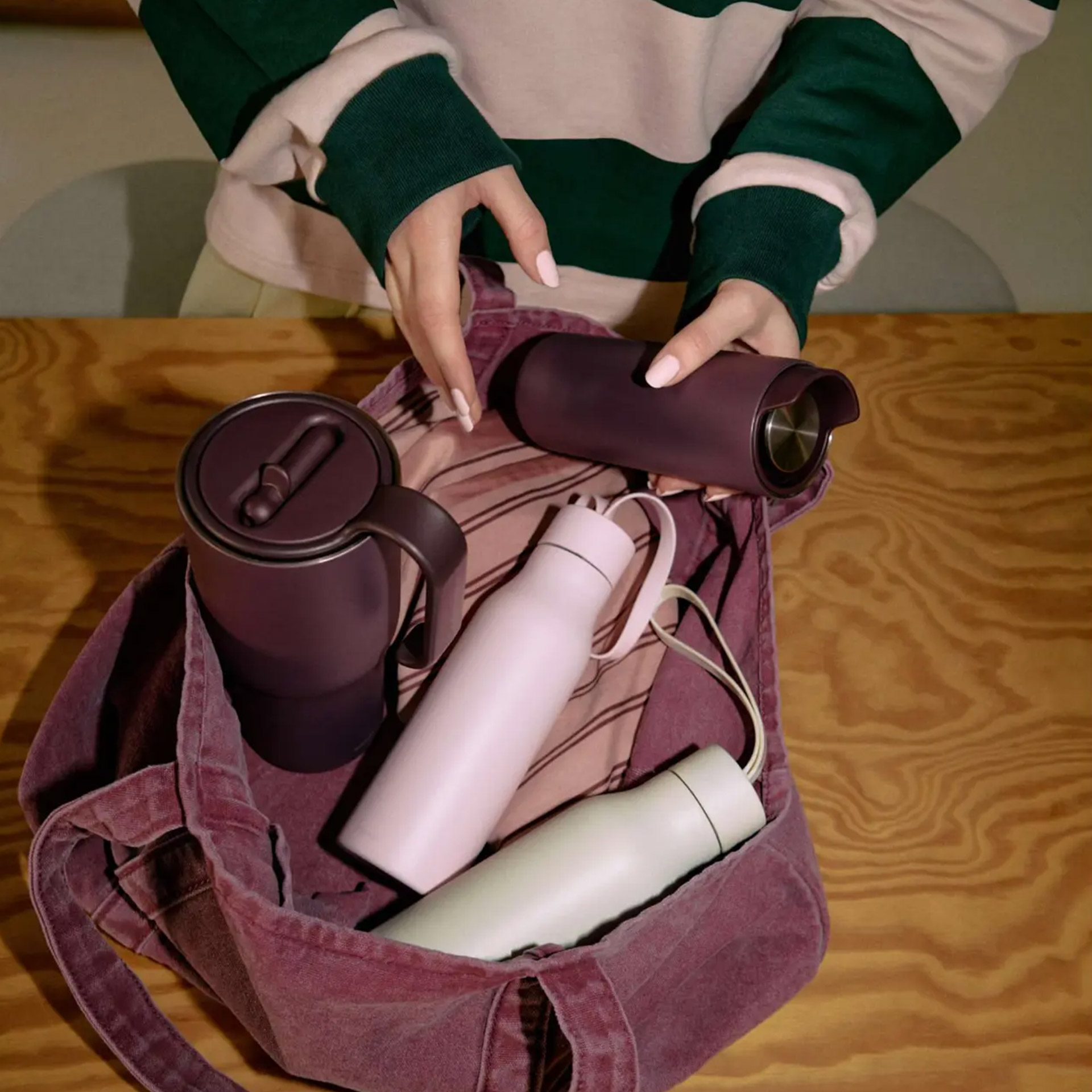 Sip'n'Go Tumbler Fig Purple 0,90 l, Thermosflasche, Trinkflasche, Reisebecher, Isolierte Flasche, Vakuumflasche