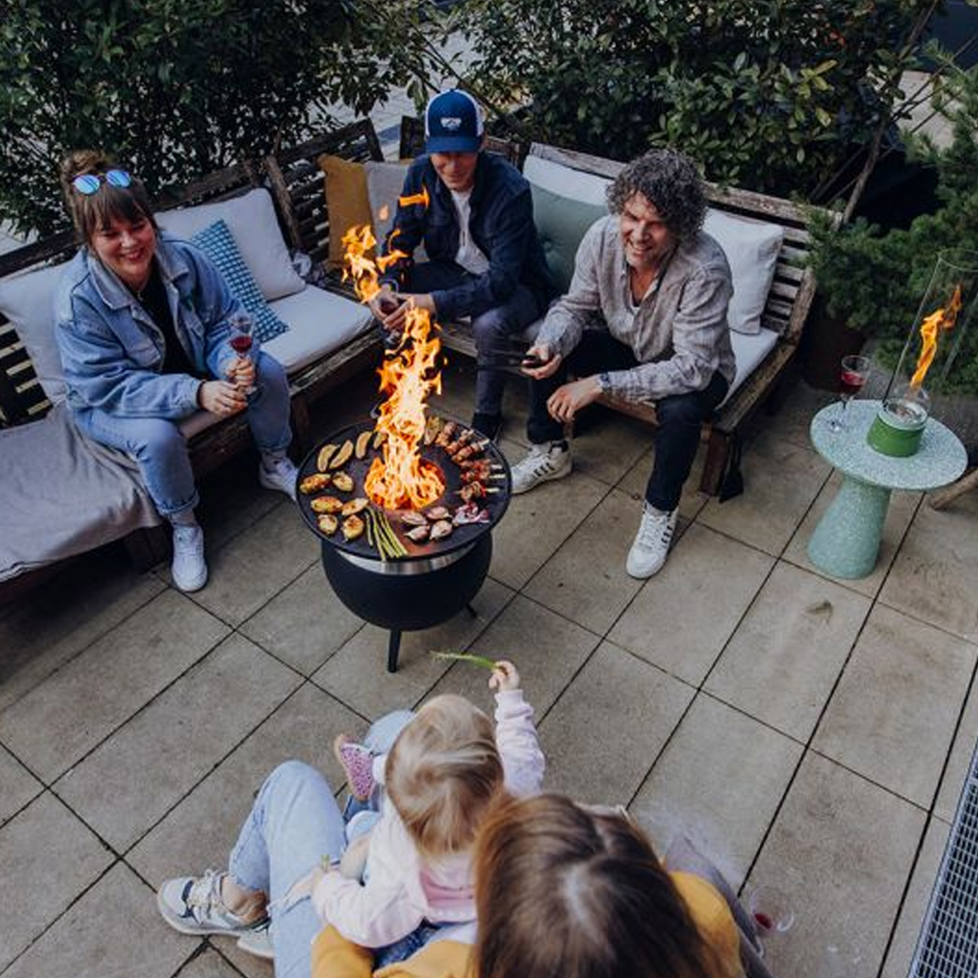Plancha 45, Grill, Gartenparty, Holzkohlegrill, Gemüse, Fleisch