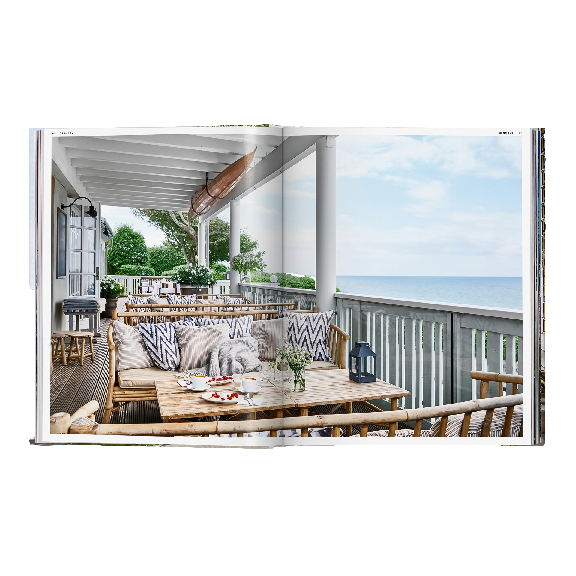 Coffee Table Book Great Escapes Europe, outdoor seating, terrace, wooden furniture, kissen, küstenblick