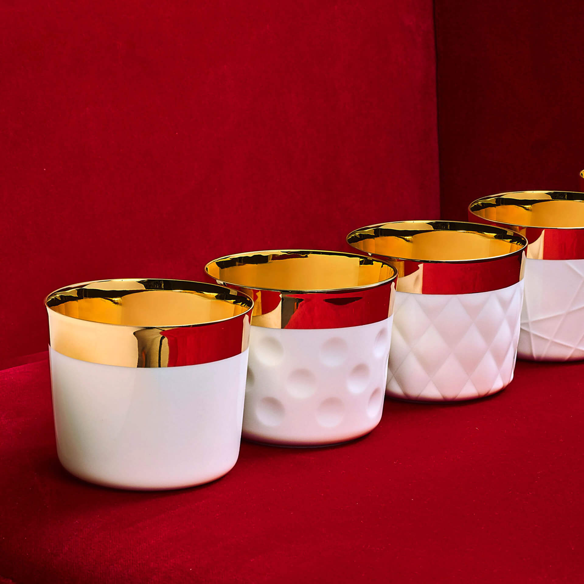 SIEGER by FÜRSTENBERG Champagnerbecher Kissenrelief Weiß SIP OF GOLD, Kaffeebecher, Tassen-Set, Weiß, Goldrand, mustered glaze